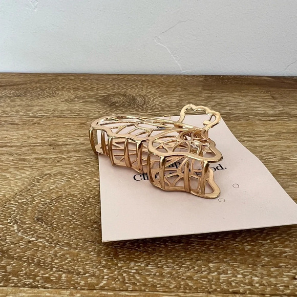 Butterfly Claw Clip NWT - Picture 4 of 4